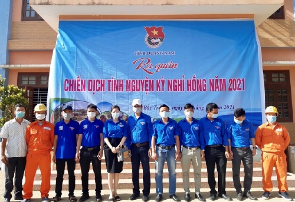 Sôi nổi các hoạt động tình nguyện “Kỳ Nghỉ Hồng” 2021 tại huyện Bắc Trà My