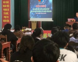 Anh Lê Quang Lưu – Trưởng phòng Đào tạo Trung tâm Dạy nghề Tỉnh đoàn triển khai nội dung tập huấn