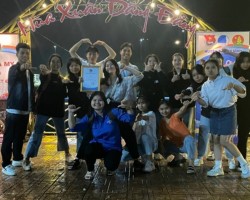 Nhom Seven T You đạt giải nhất tại Liên hoan các CLB Đội, nhóm nhảy đẹp
